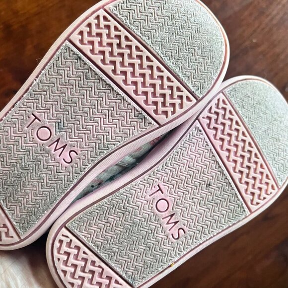 Toms Baby Flamingo Print Canvas Slip-On Shoes US 5 Light Pink & Green Comfortabl - Picture 3 of 5